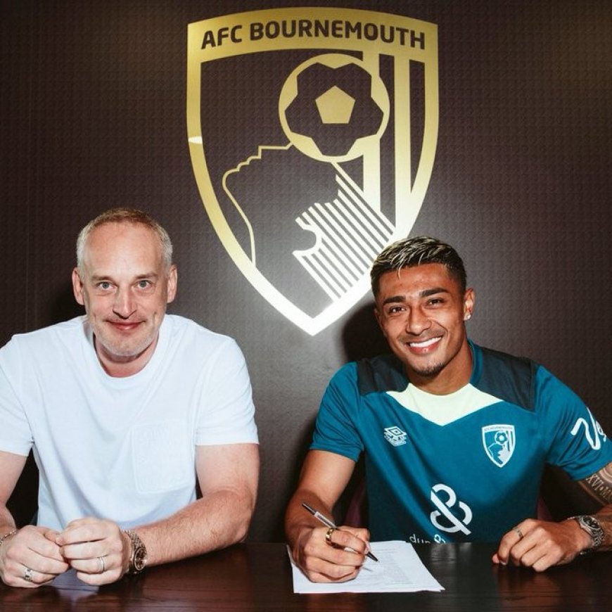 Bournemouth complete signing of Julián Araujo from Barcelona