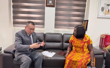 Chinese Embassy Delegation Pays Courtesy Call on Trade Minister