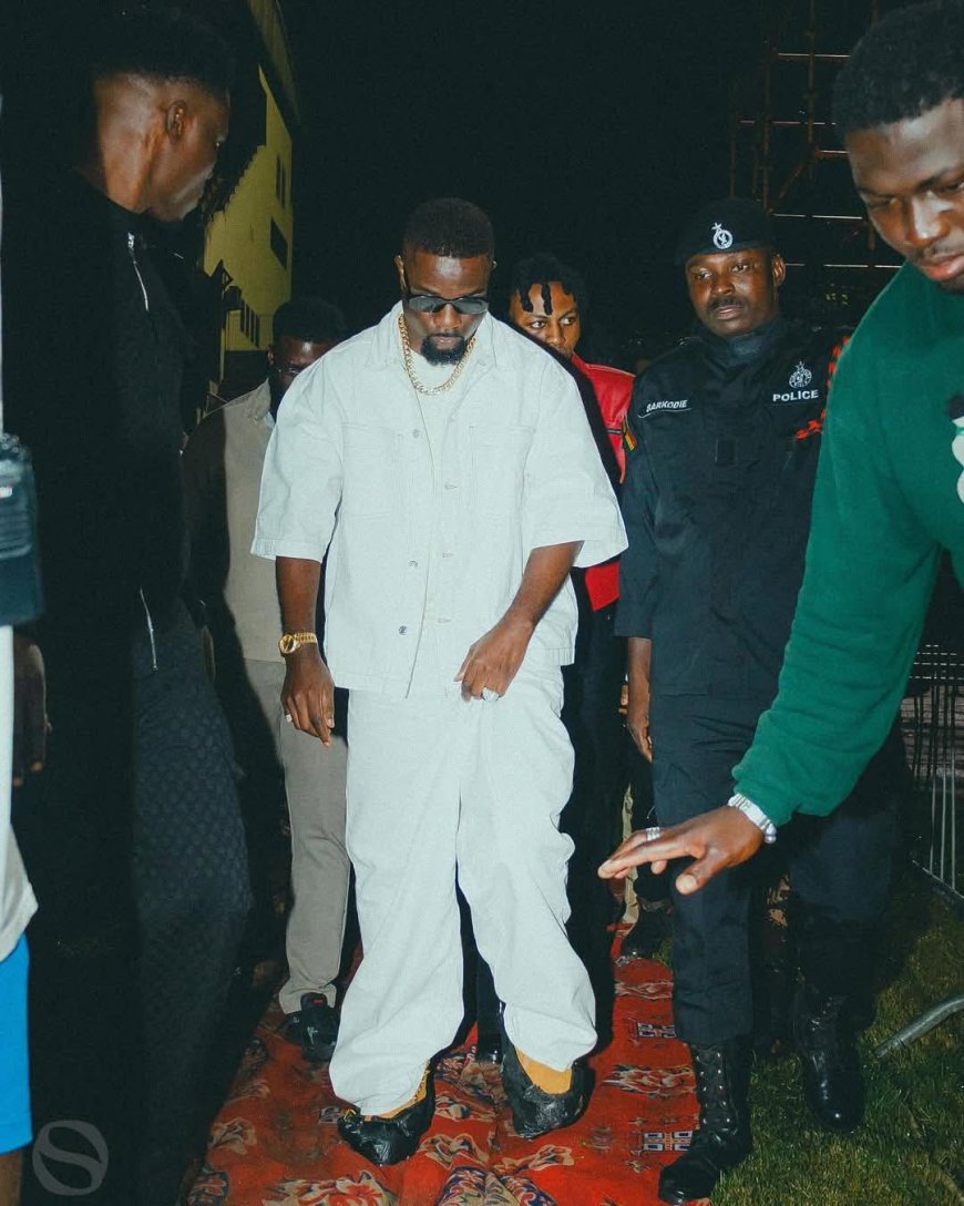 Stonebwoy’s Team Explains Absence from Sarkodie’s Rapperholic Homecoming Concert