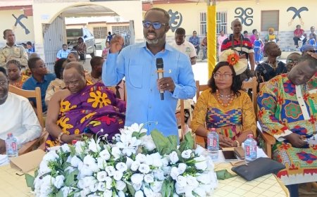 Hon. Philip Twum Yeboah Chairs Oyoko Circuit Teacher’s Prize Day in Koforidua Oyoko