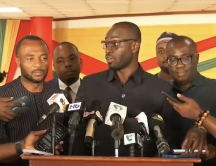 PARLIAMENT ADJOURNS ABRUPTLY – MINORITY MP's FUMES OVER RECALL